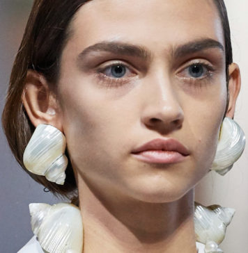 KRINI HERNANDEZ MFW PRIMAVERA-VERANO 2020
